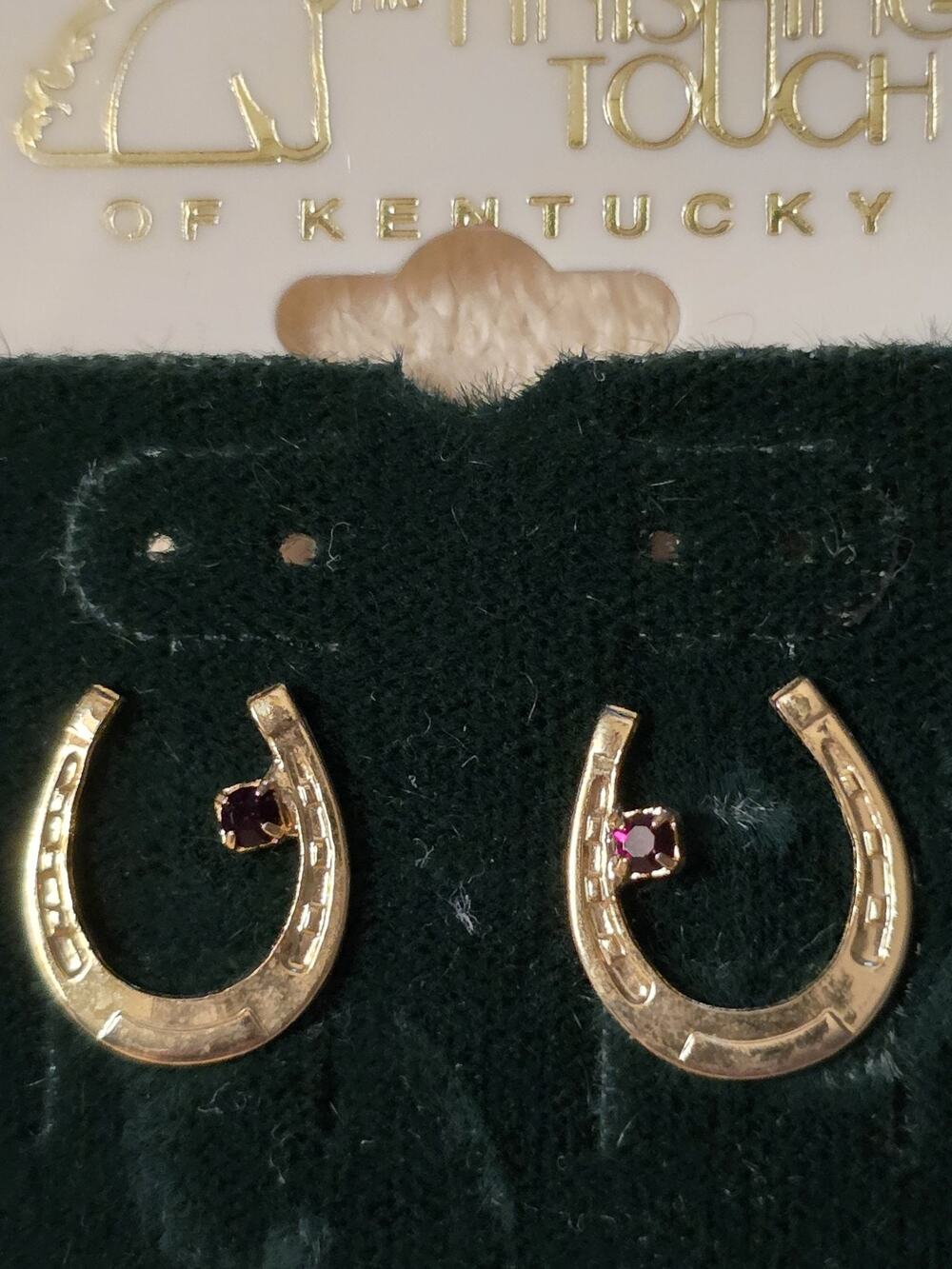 Gold Tone Horseshoe Shaped Stud Earrings Pierced Ears Costume Garnet Jewelry